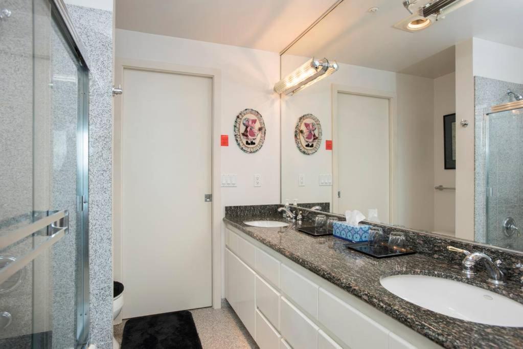 Luxury Waterfront Bed & Breakfast