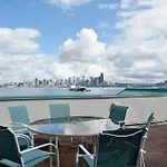 Luxury Waterfront Bed And Breakfast