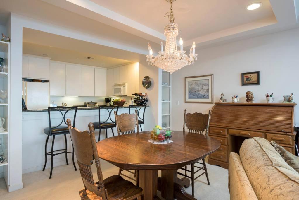 Luxury Waterfront Bed & Breakfast Seattle