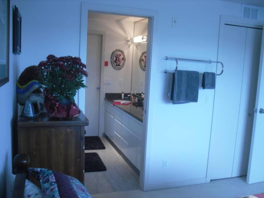 Luxury Waterfront Bed & Breakfast