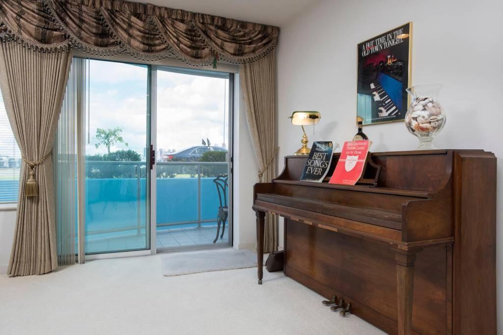 Bed & Breakfast Luxury Waterfront Seattle