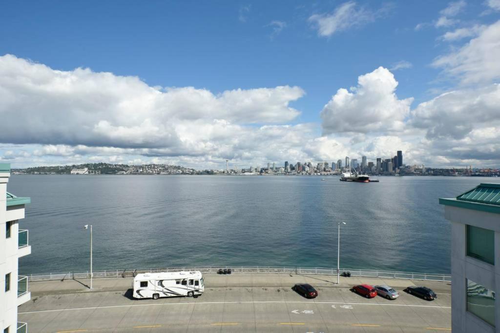 Luxury Waterfront * Seattle